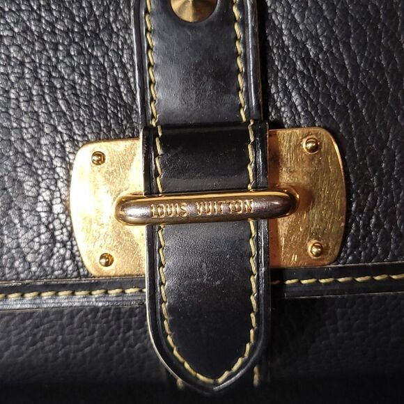 Louis Vuitton Louis Vuitton Suhali Portefeuille Le Favori Wallet LIKE NEW - Picture 4 of 16